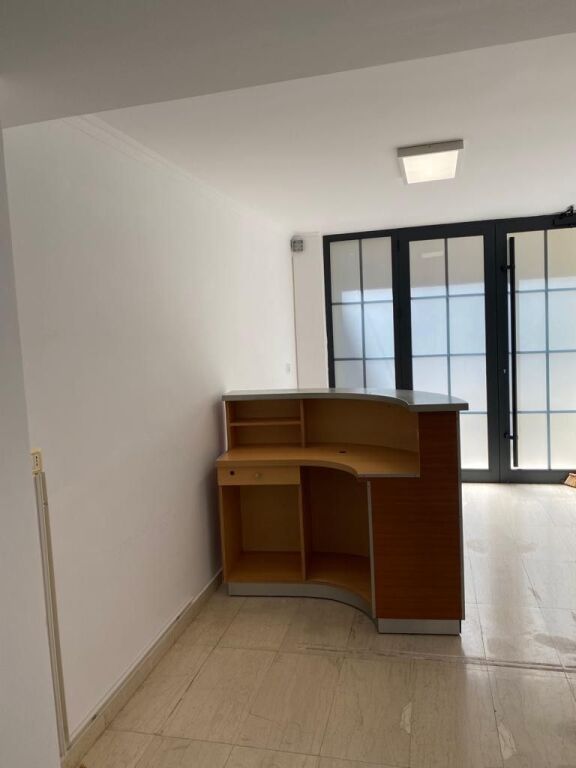 Locale Commerciale, Centro!