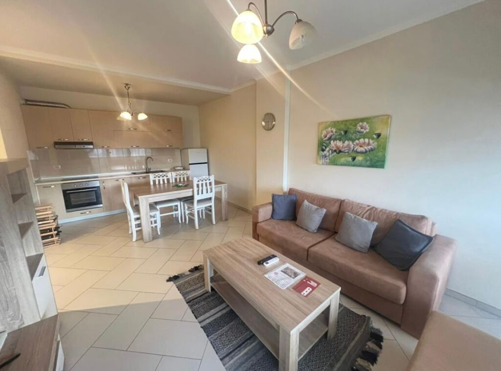 Apartament 2+1 per qira prane Delijorgjit