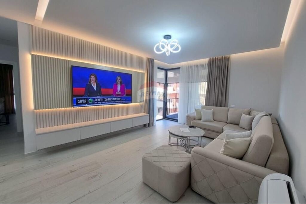 Apartament Luksoz për Shitje – Lungomare, Vlorë