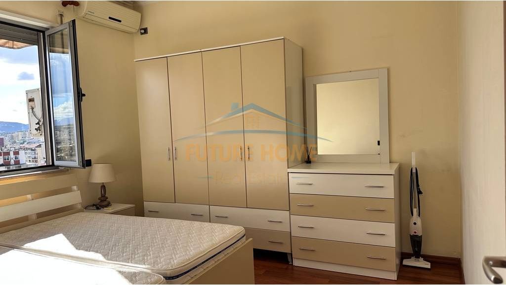Rent, Apartment 1+1, New Bazaar, Tirana.