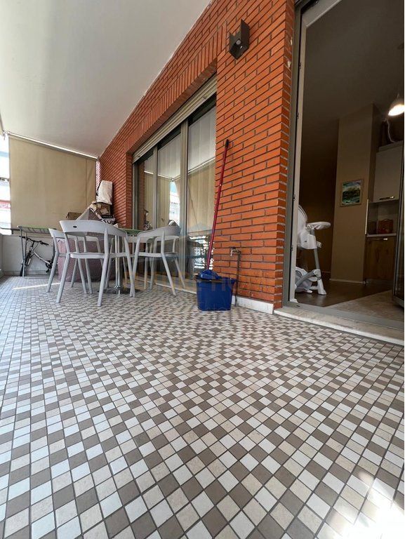 Shitet apartament 2+1 Kompleksi Delijorgji