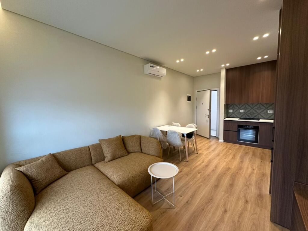 Jepet me qera apartament 1+1 te Ali Demi