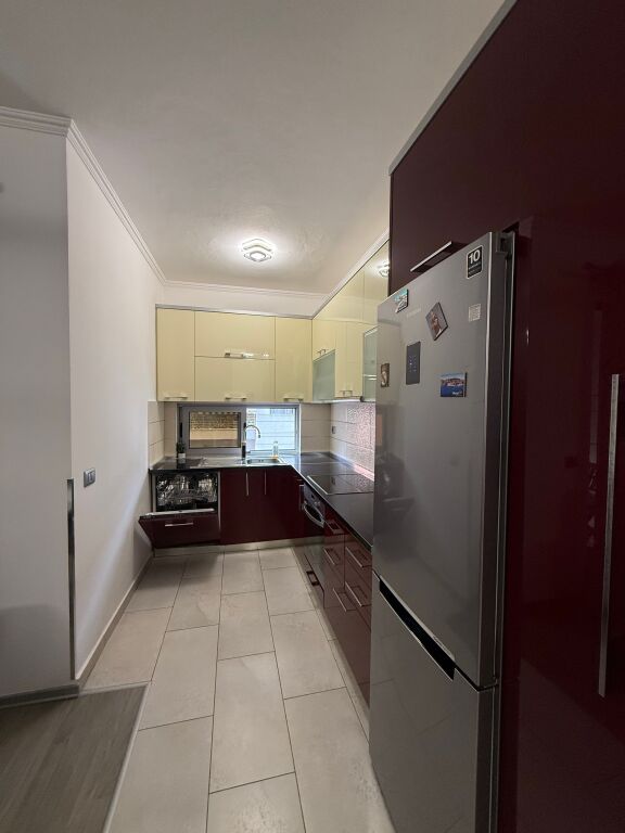 Apartment 2+1+2 tower bridge for rent