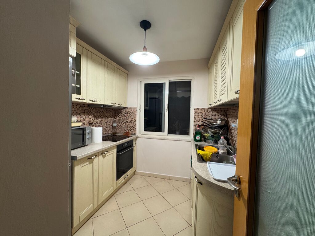 2+1 apartment for rent on Durres Street!