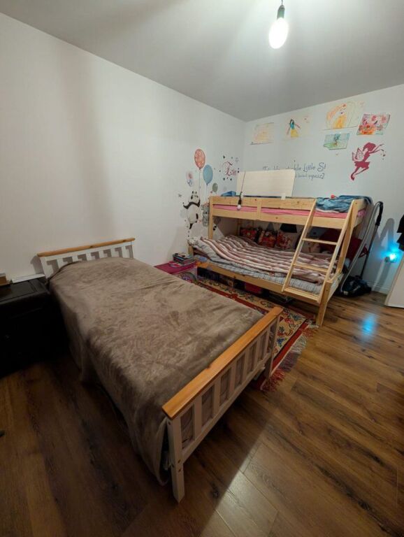 SHITET APARTAMENT 2+1 "RR. KONGRESI I LUSHNJES, 21 DHJETORI" 195.800 EURO