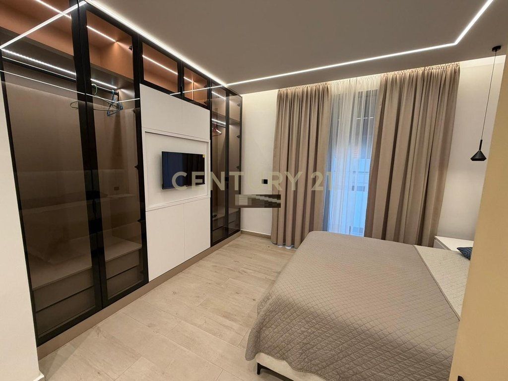 Vendiamo appartamento 2+1+2 a Sofia Residence, vicino a TEG