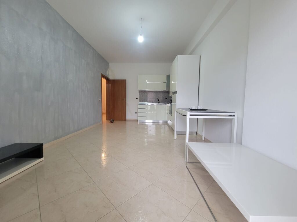 Apartament 2+1+2 per shitje Durres Plazhi