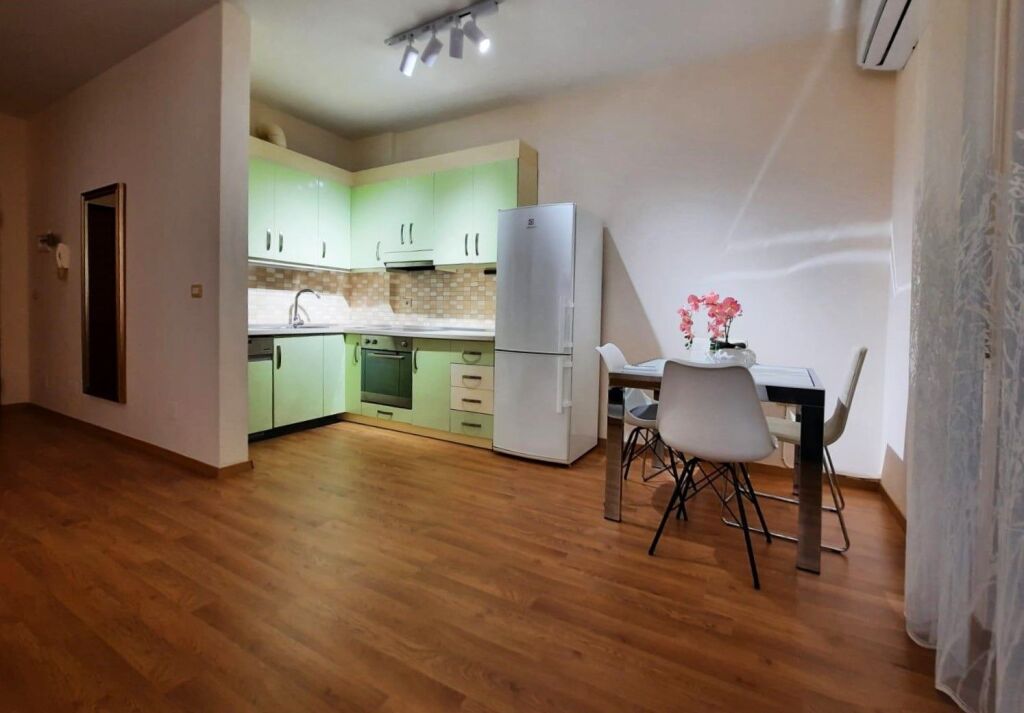 Apartament Me Qera 2+1 Tek Liqeni (ID B2201024) Tirane.