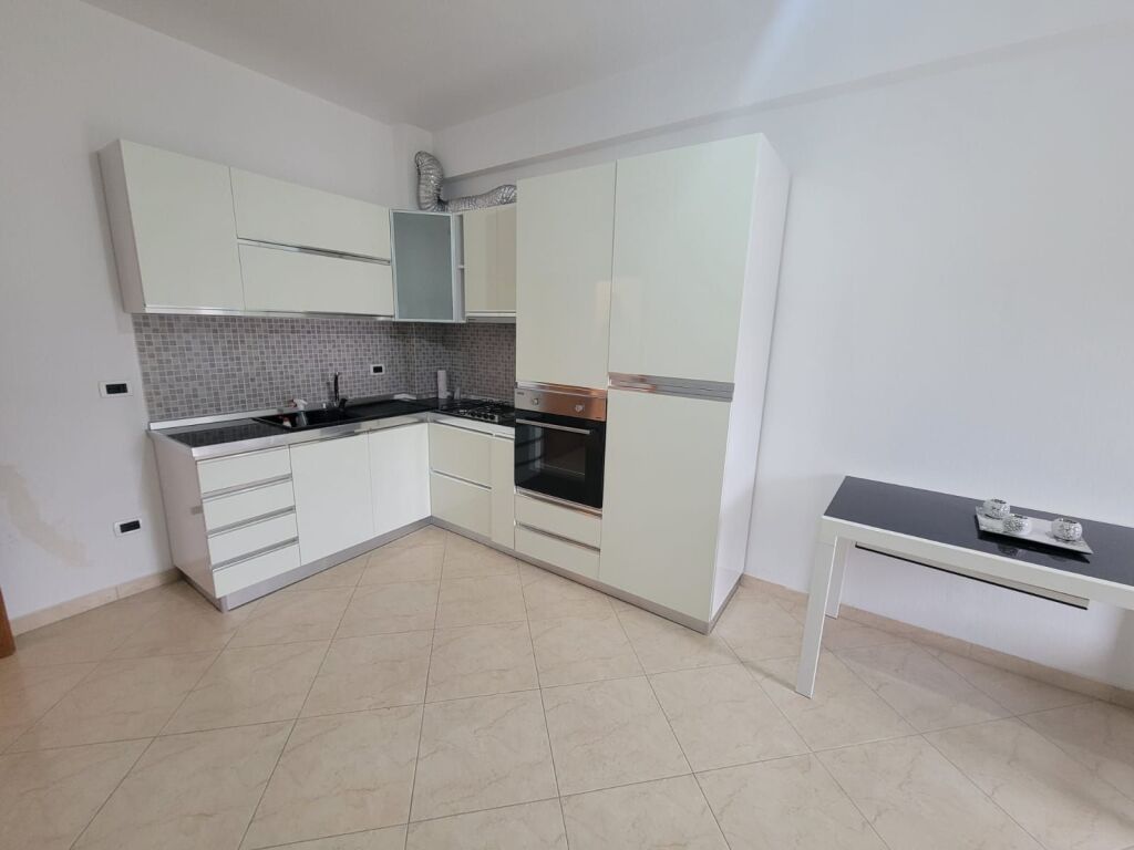 APARTAMENT 2+1 NE ZONEN E PLAZHIT  PISTA E VOGEL ILIRIA