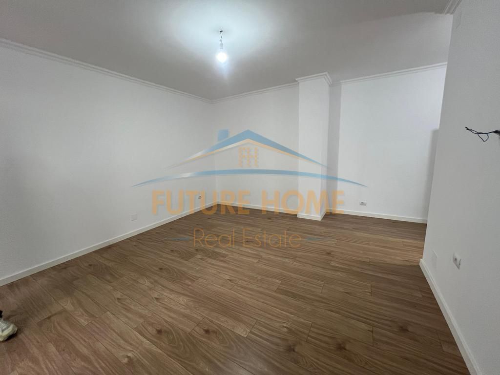 Shitet, Apartament 2+1, Rruga e Bogdaneve