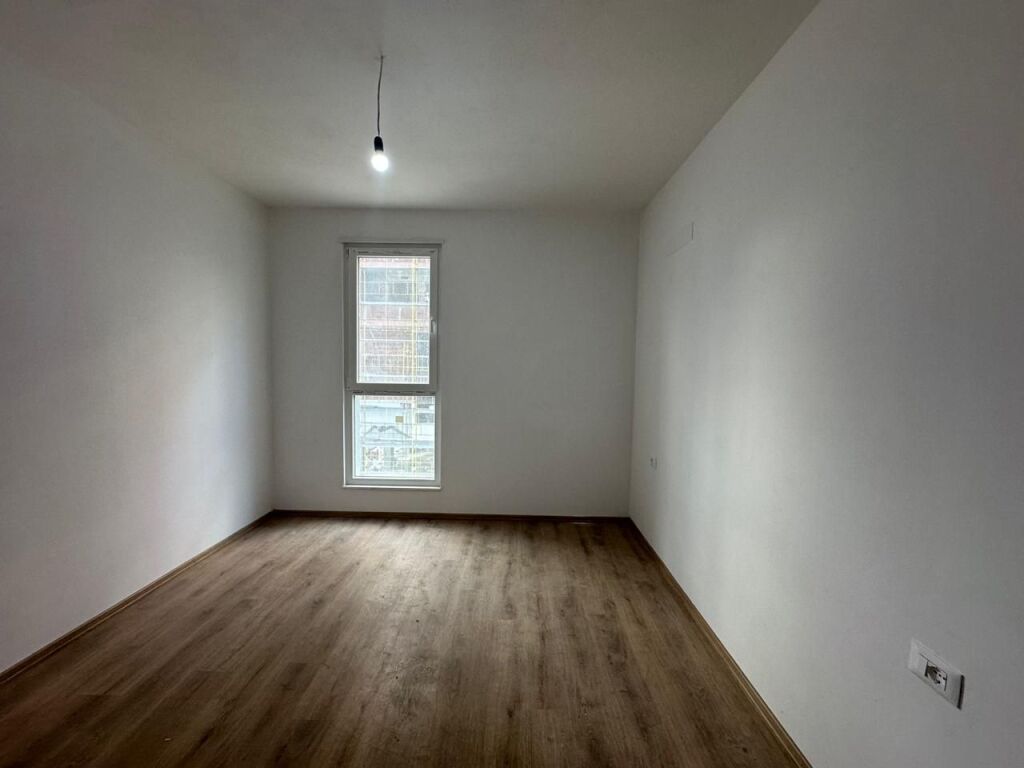 🏢 Shitet Apartament 2+1 – Univers City