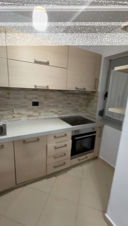 Apartament 2+1, Xhamllik!