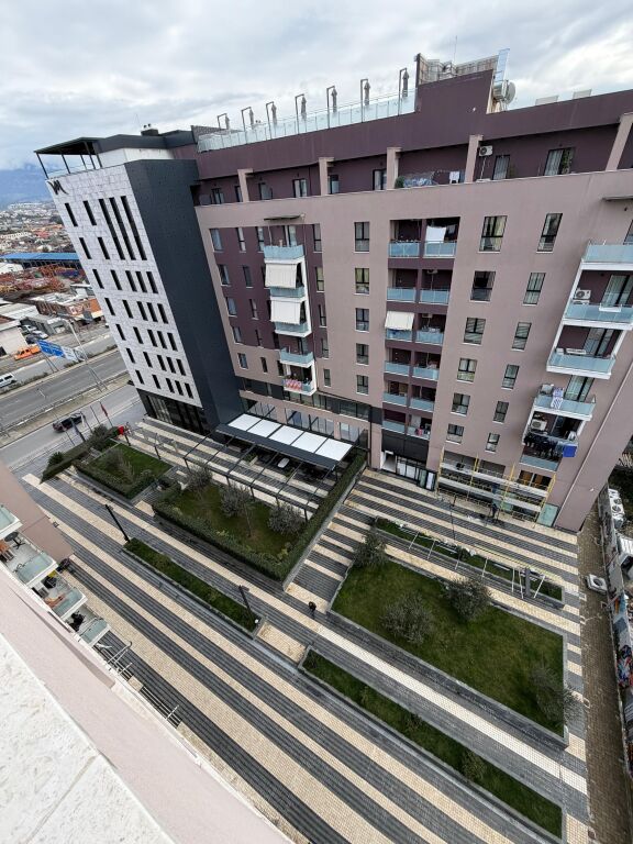 Qera: Apartament 3+1+2 i mobiluar Cmimi 650 euro Ish Dogana