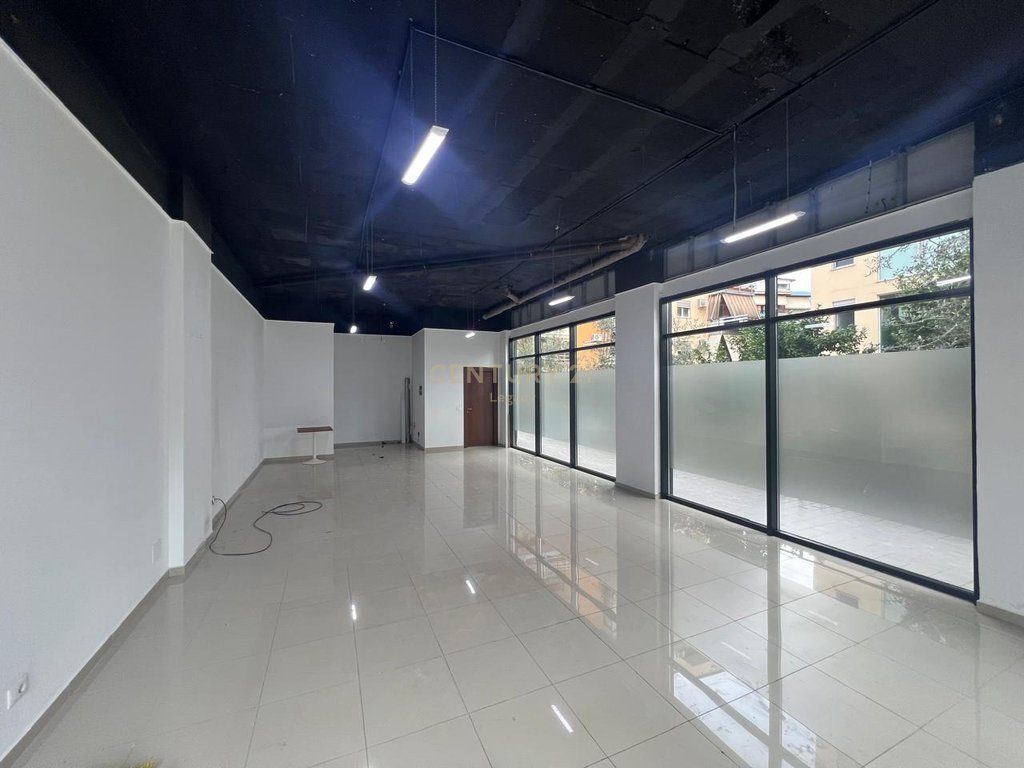 Njesi sherbimi me qera Fresk