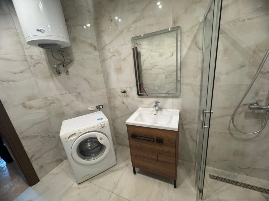 Affittasi appartamento 2+1 + balcone – Astir !!