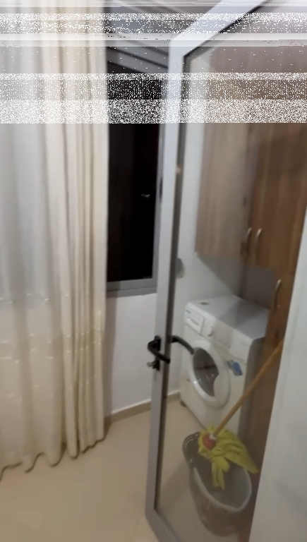 Apartament 2+1, Xhamllik!