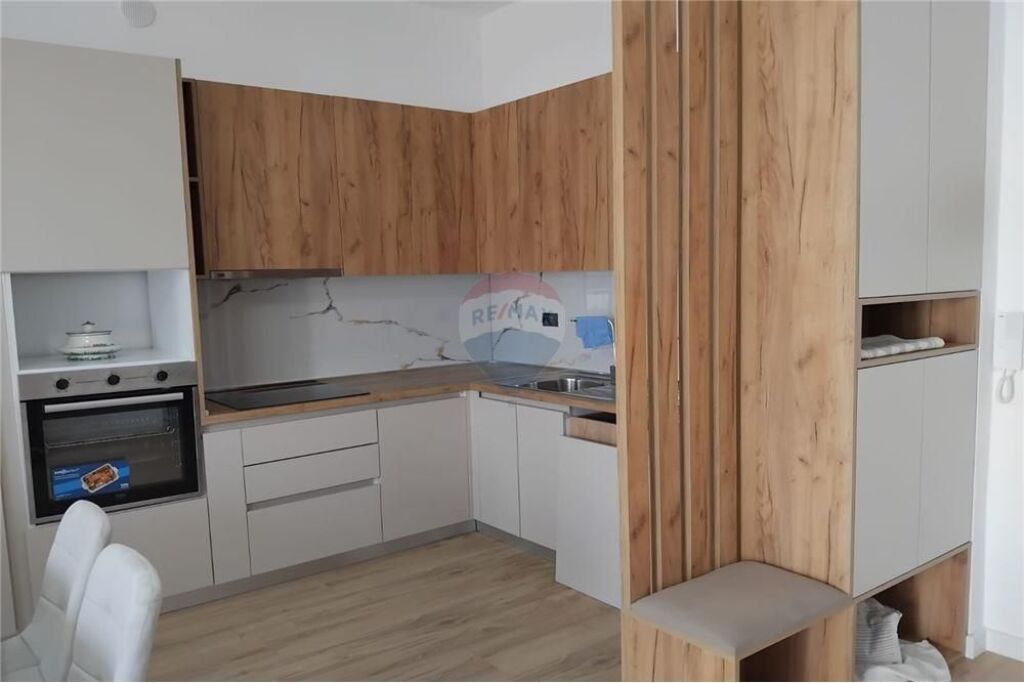 Apartament 1+1 me Qera – Rruga Dhimitër Konomi, Vlorë