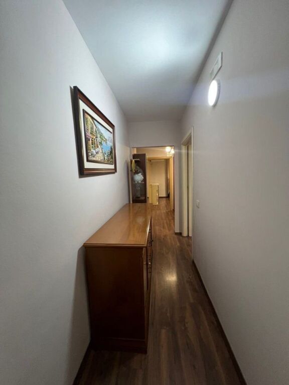 Affittasi 3+1+2 a 21 Dhjetori 600€