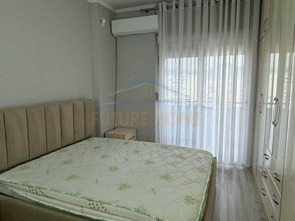 Qera, Apartament 2+1+2 Unaza e Re