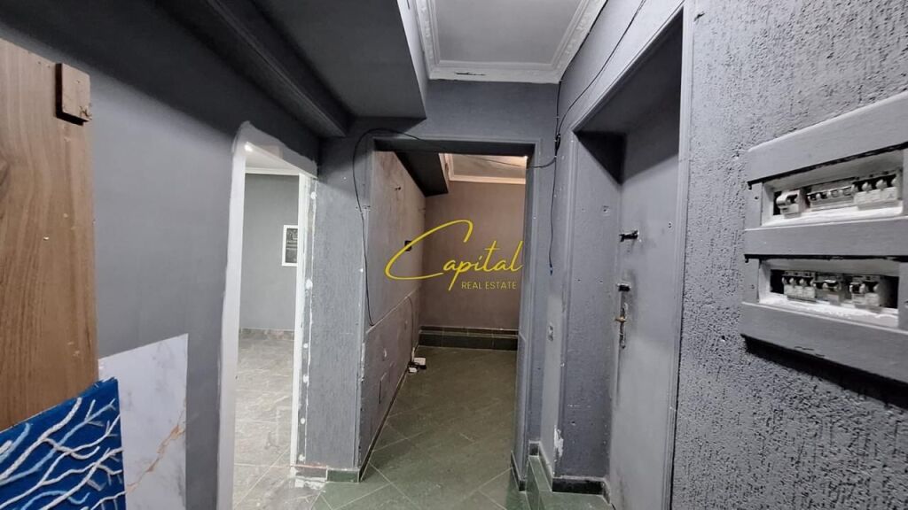 AMBIENT BIZNESI ME QIRA 62 M2 21 DHJETORI 60.000 LEKE