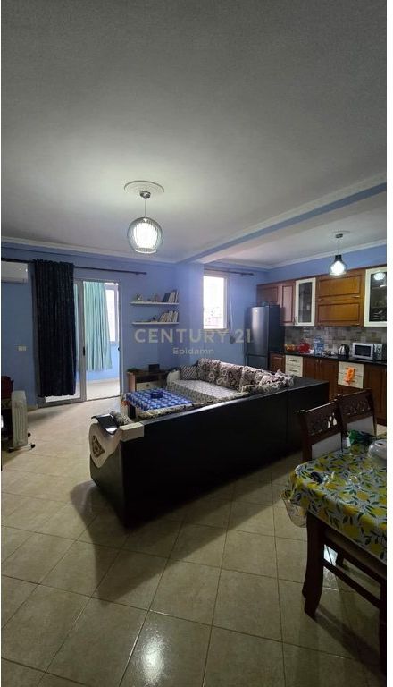 Apartament 1+1 në Plazh Hekurudha, vetëm 200 m nga Deti