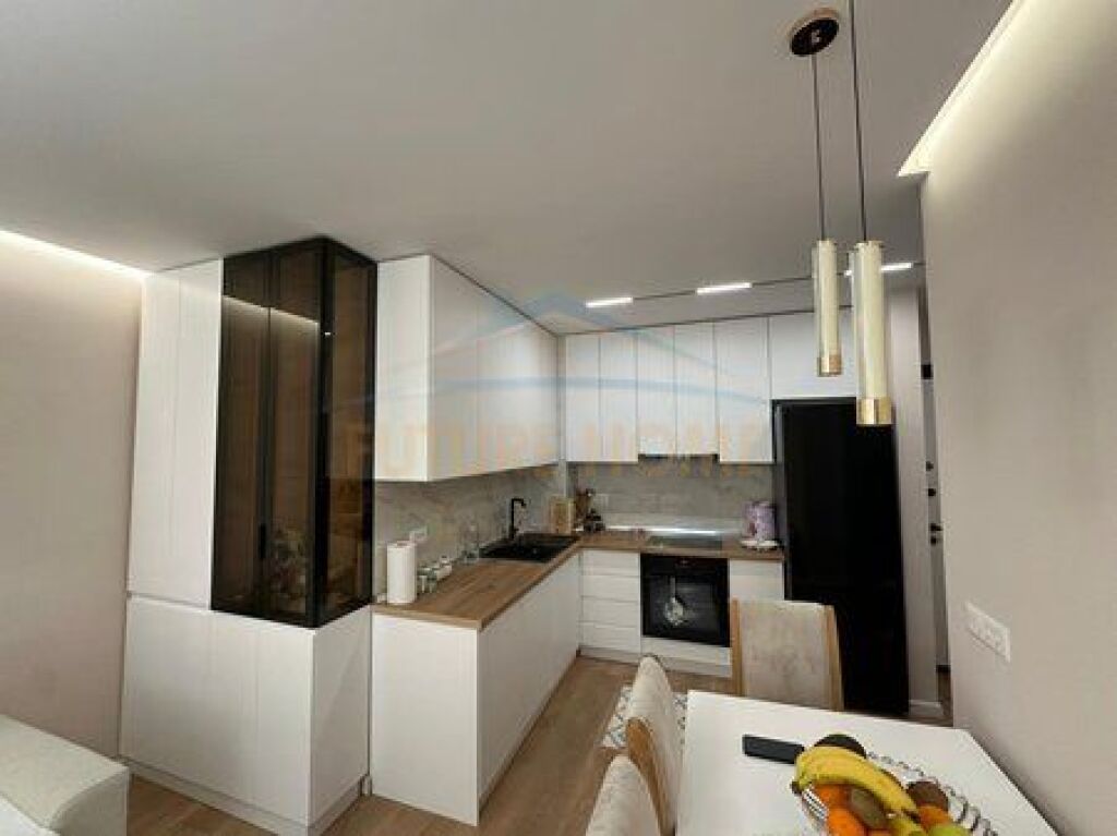 Shitet, Apartament 1+1, Shkozë