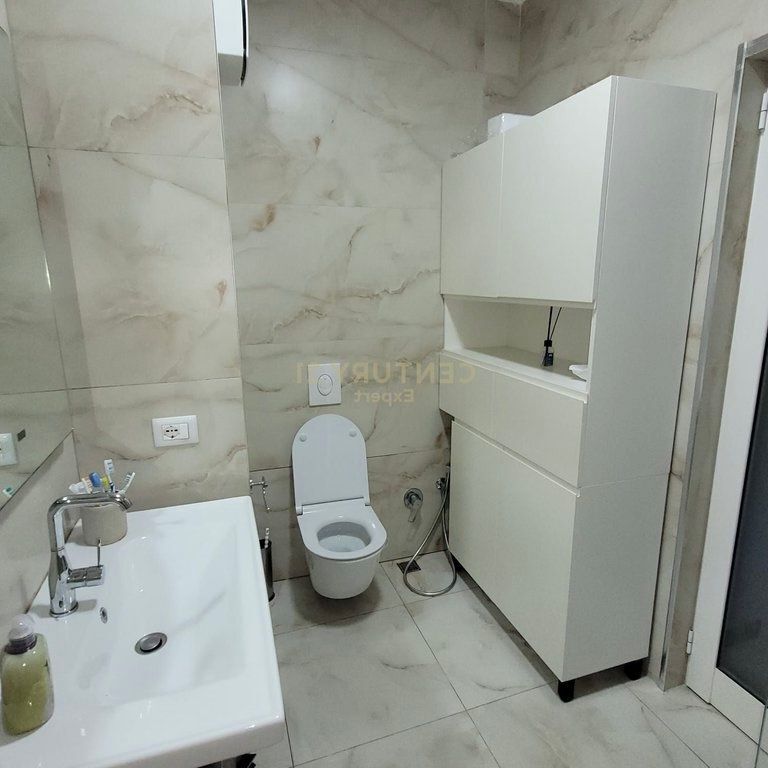 JEPET ME QIRA APARTAMENT 2+1 TEK FUSHA E AVIACIONIT