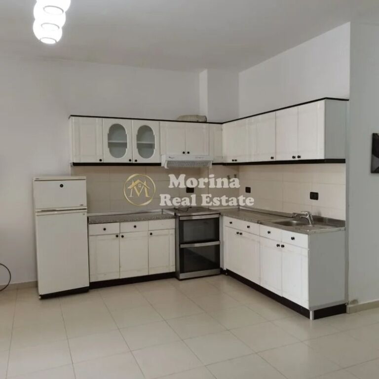Affitto | Appartamento 2 + 1 | Yzberisht | 400 €/mese