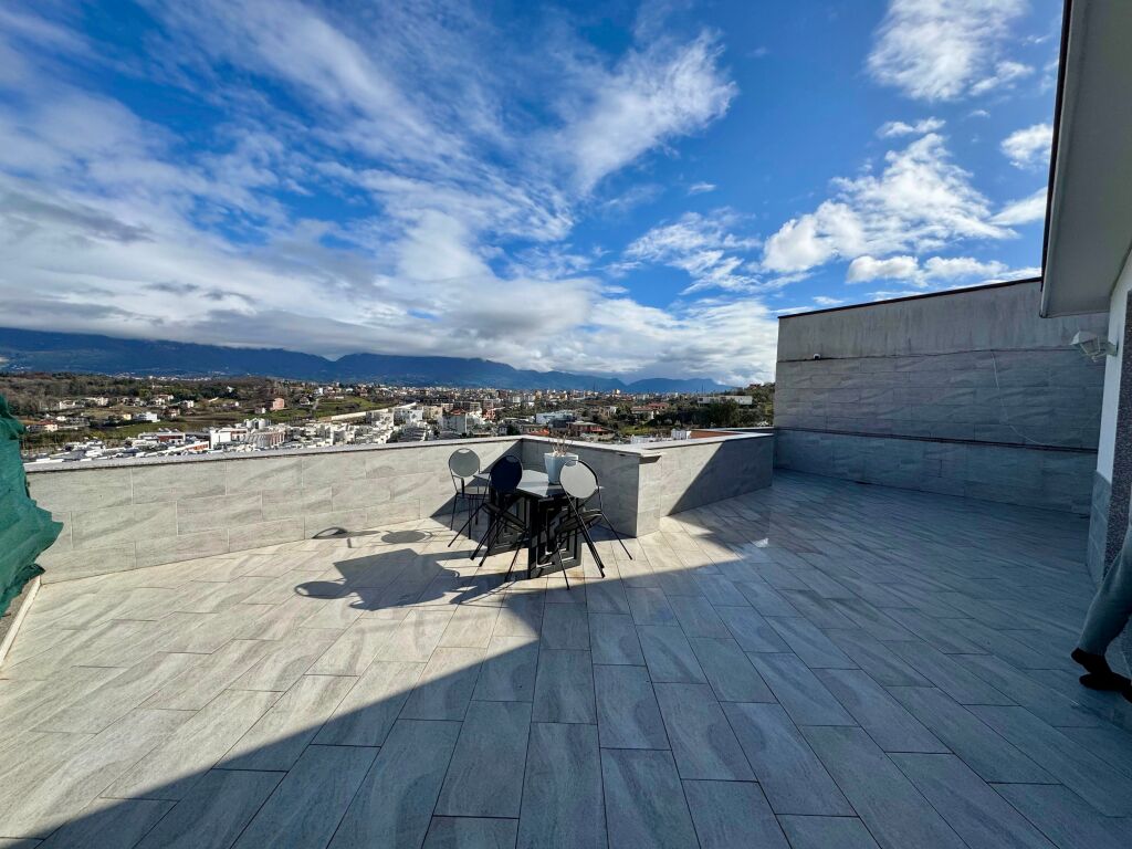 📣 VENDESI Appartamento 1+1 (Papafingo) con Veranda e Parcheggio 📍 Lago Asciutto 🛣️ Via "Ullishtes" ✨