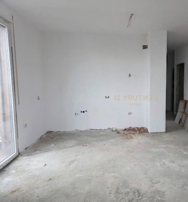 Ali Dem Apartament në Shitje 2+1!