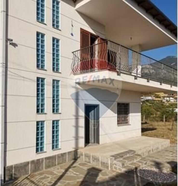 Vilë - Për Shitje - Tufinë, Tiranë(ID: 530191061-146)