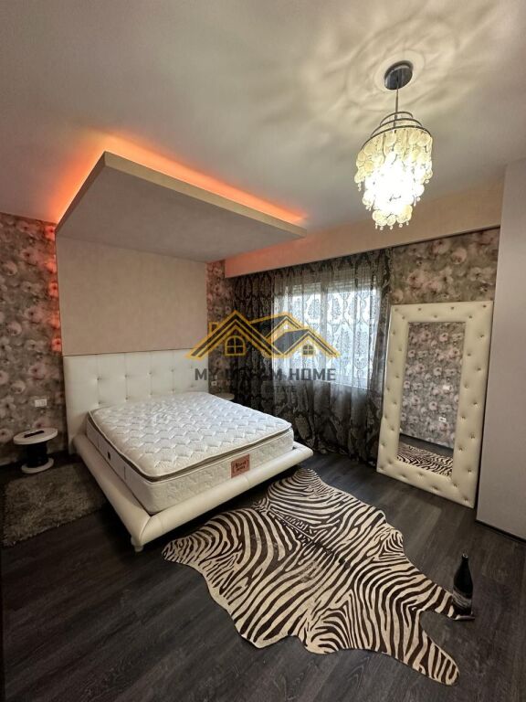 SHITET SUPER APARTAMENT 1+1 PRAN VILA KORAL PLAZHE DURRES!