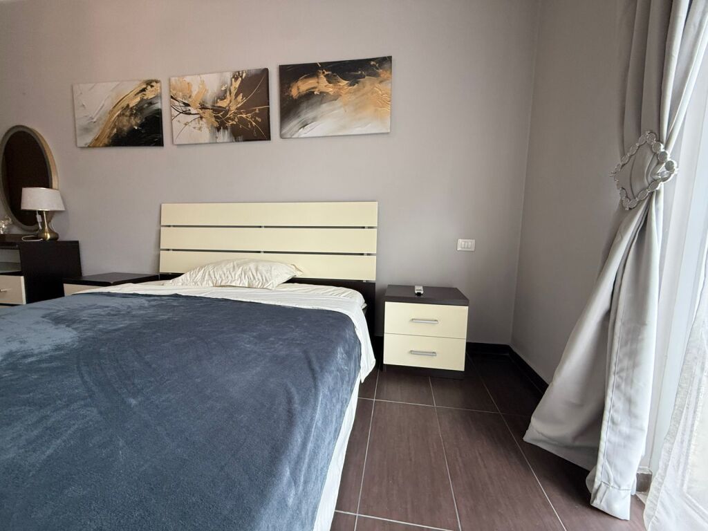 ZOGU I ZI – APARTMENT 2+1+2 FOR RENT