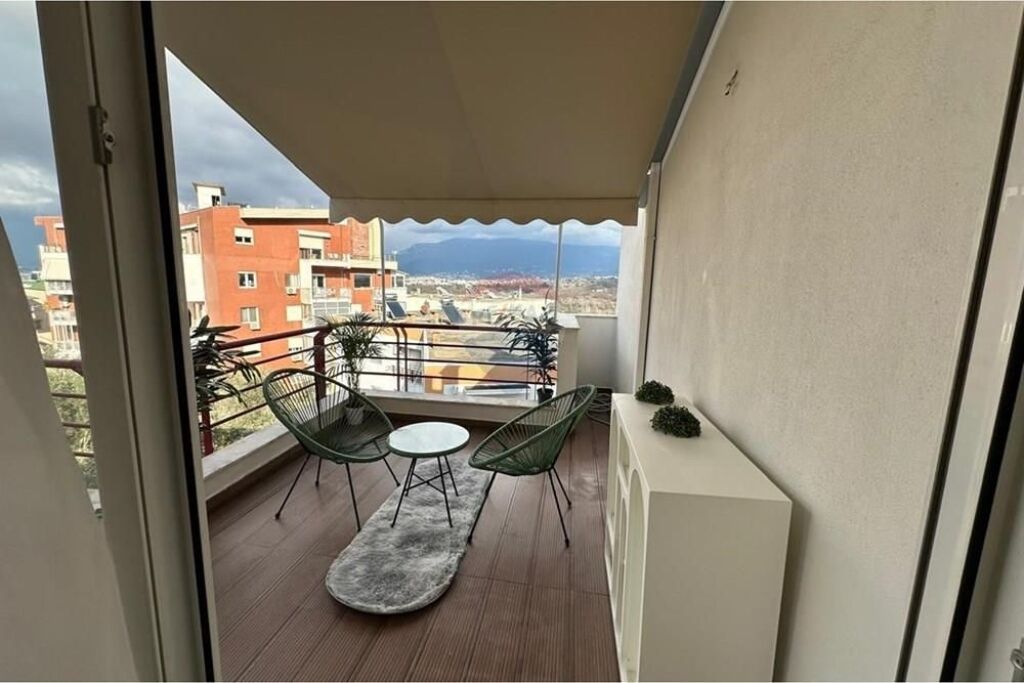 Shitet apartament 2+1+2 te Kompleksi FZ