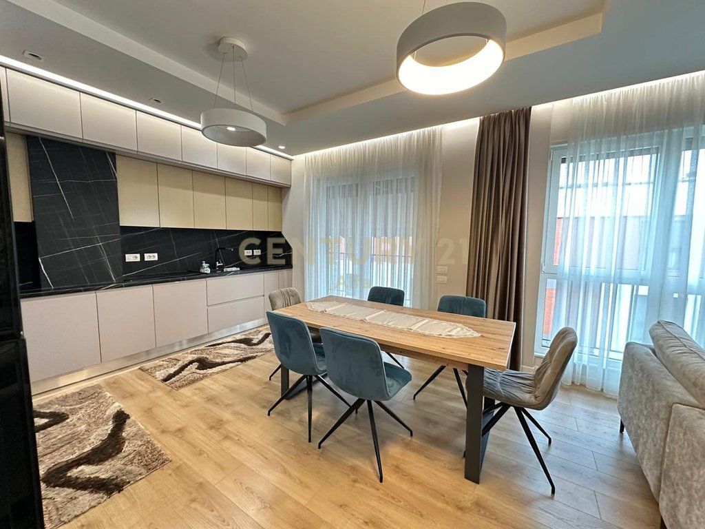 JEPET APARTAMENT 3+1 ME QIRA TEK LIQENI I THATE