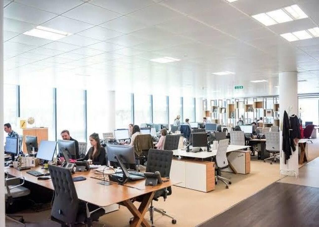 ZYRE ME QERA 185 M2 YZBERISHT 2700 EURO