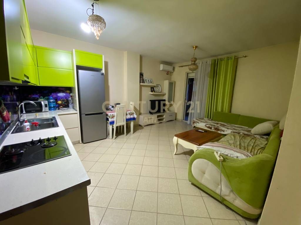 Apartment for sale in Astir 145 000