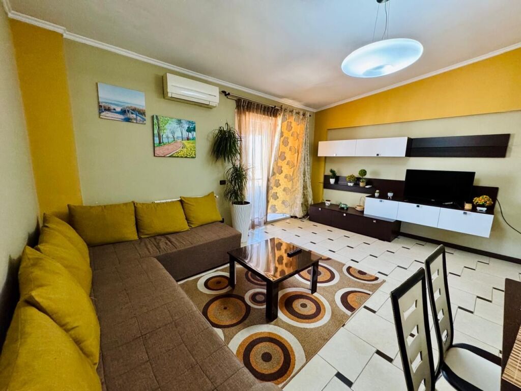 🏡 Apartament 2+1 me Qira