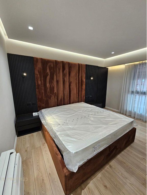 Duplex 2+1+2 te Tirana Garden Building