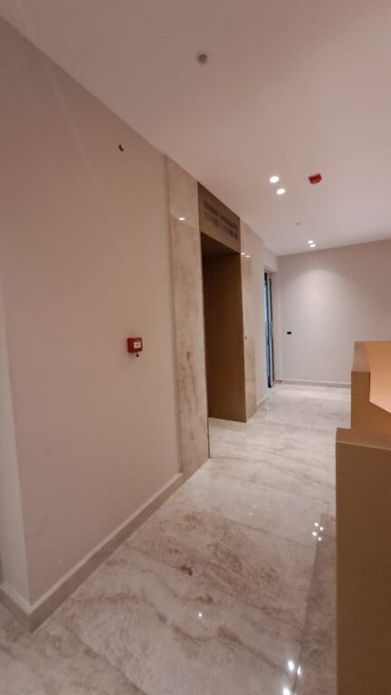 🏢 Ambient Zyre Premium me Qira – Ish Blloku