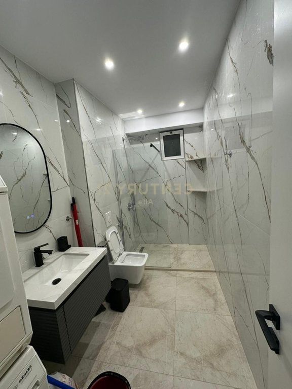 Apartment 1+1 for rent near the Zogu te Zi Roundabout!