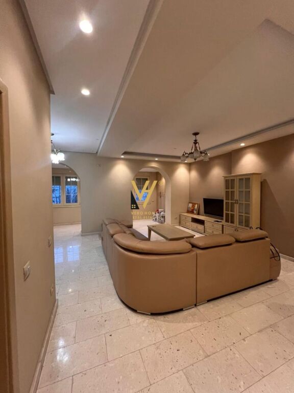 JEPET APARTAMENT 1+1 ME QIRA TE KINEMA AGIMI, BLLOK 800 EURO