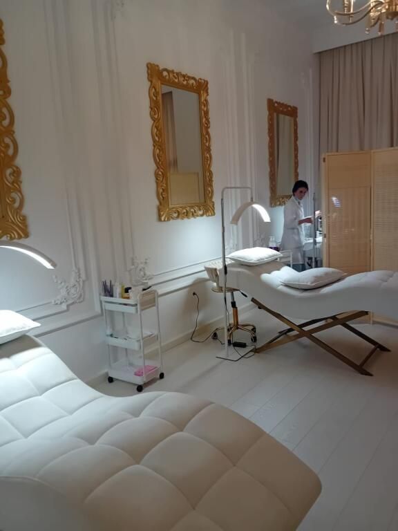 Jepet me qera ambient zyrash tek Garden Building