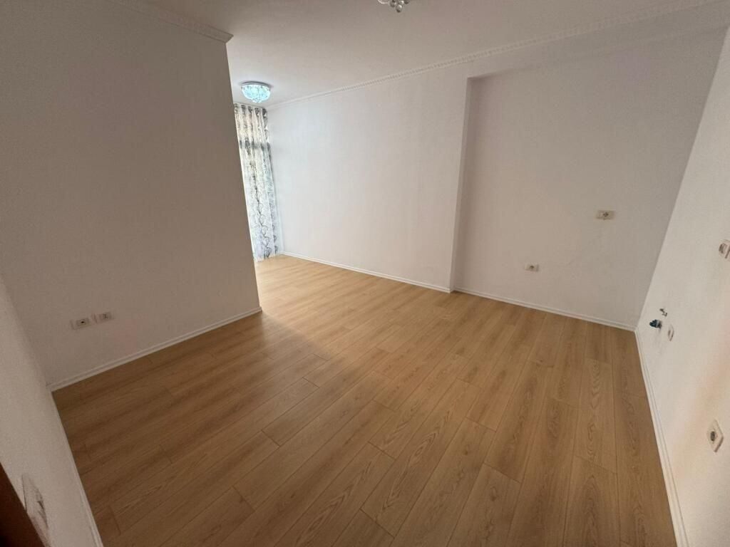 Shitet Apartament 1+1 tek OXA, ne  Fresk