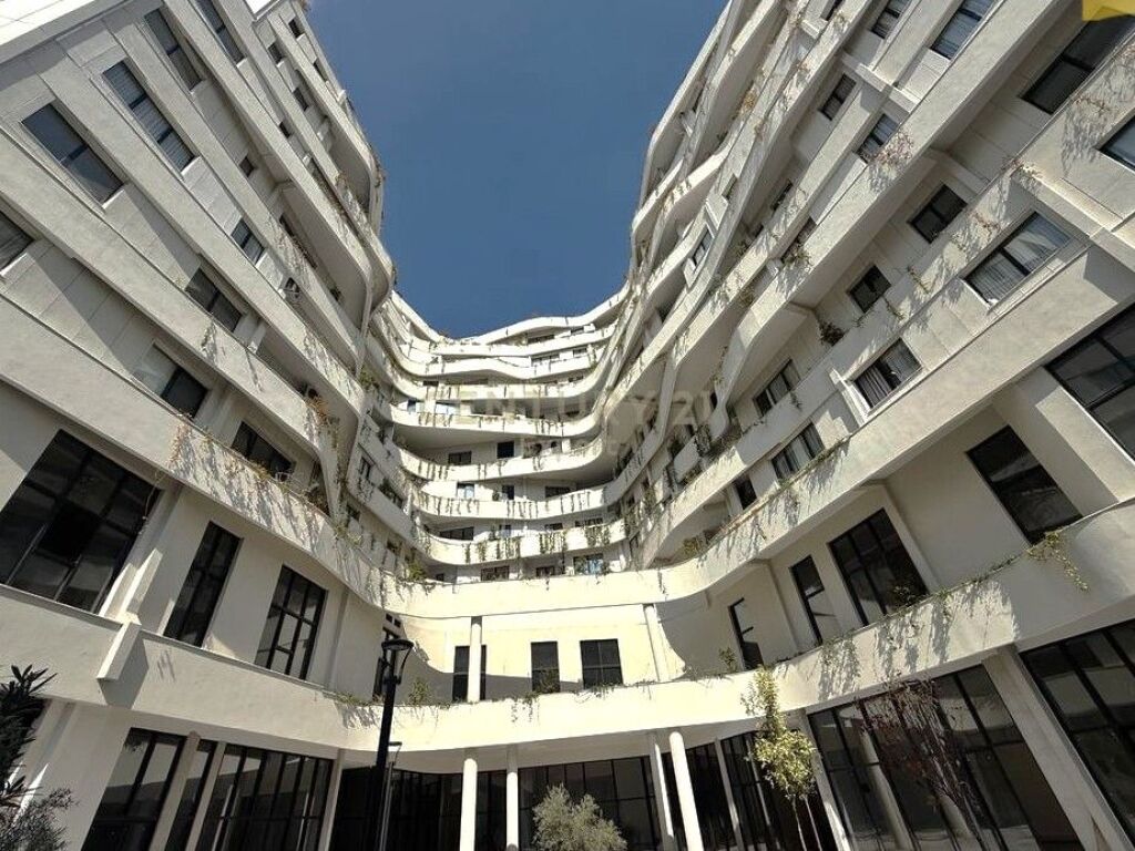 Qera, Ambient për Zyra ,Vasil Shanto,Tirane