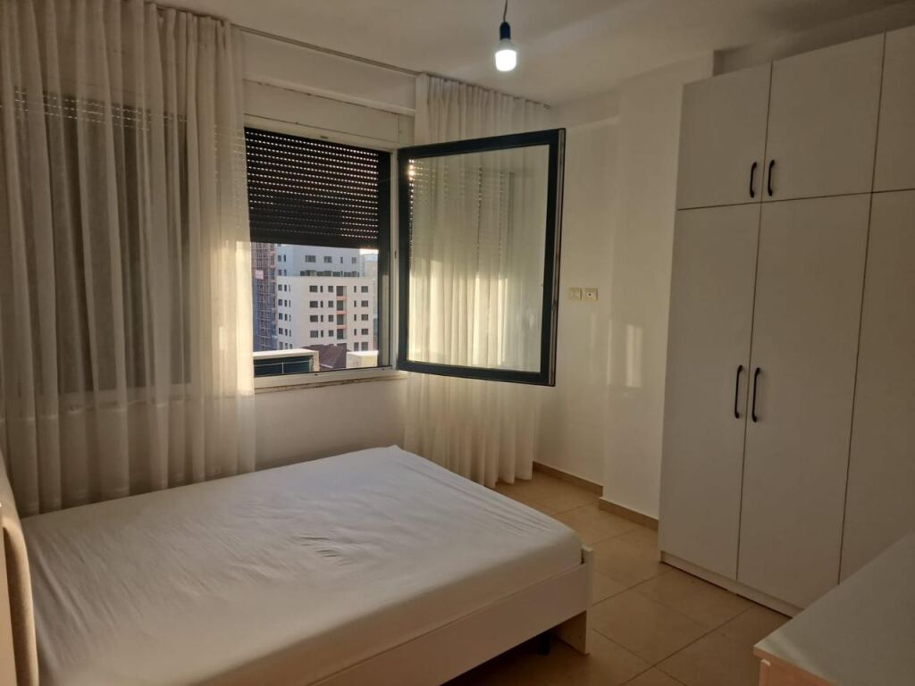 Apartment 1+1 for rent at Zogu i Zi