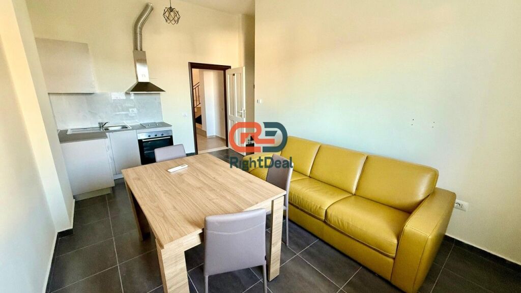 Ne Gjirin E Lalezit, Shitet Super Apartament 1+1 Ideal Per Investim!!