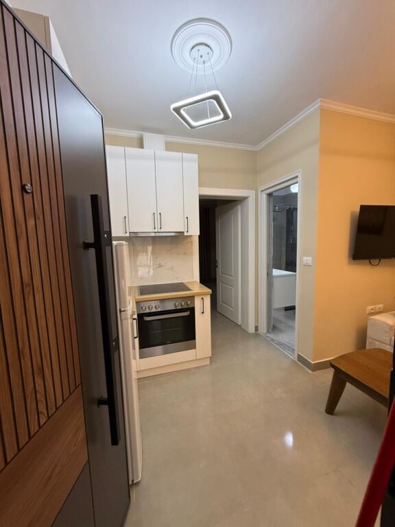 Jepet me Qira Apartament 1+1 ne Laprakë !