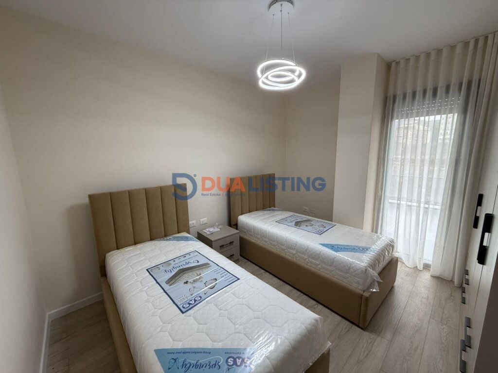 Appartamento moderno 2+1+2 in affitto con veranda e posto auto – Lago Secco