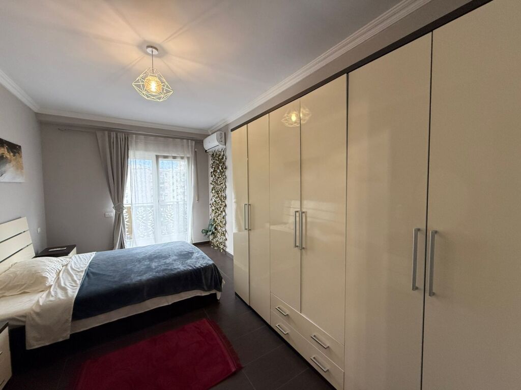 ZOGU I ZI – APARTMENT 2+1+2 FOR RENT